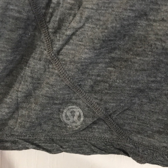 Lululemon top size 4 - Picture 2 of 6